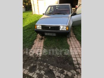 RENAULT 