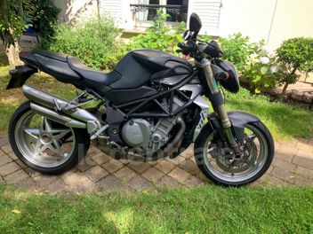 MV AGUSTA BRUTALE 750