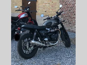 TRIUMPH STREET TWIN 900