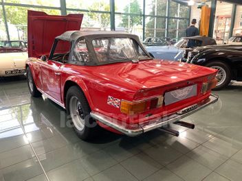 TRIUMPH 
