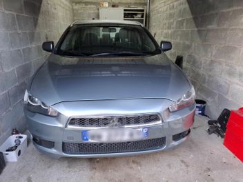 MITSUBISHI 