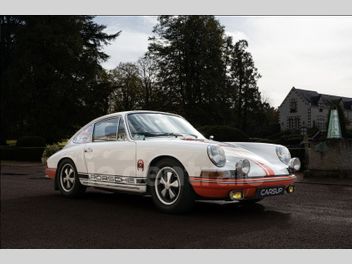 PORSCHE 