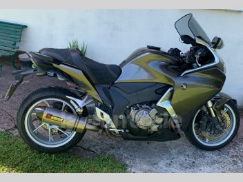 HONDA VFR 1200 F DCT