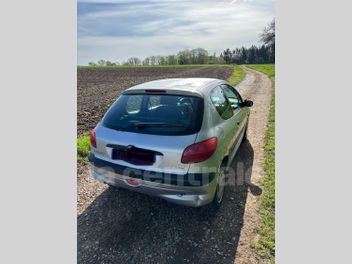 PEUGEOT 