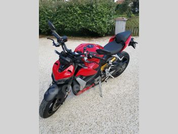 DUCATI STREETFIGHTER V2 955