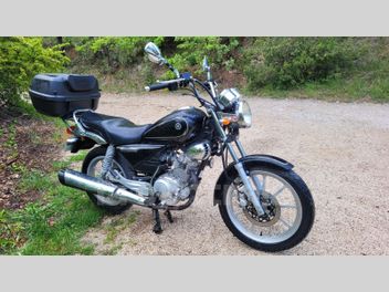 YAMAHA YBR 125 CUSTOM