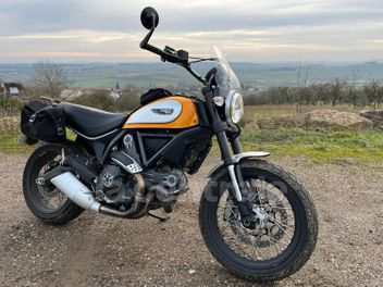 DUCATI SCRAMBLER 800