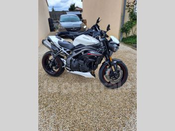 TRIUMPH SPEED TRIPLE 1050 RS
