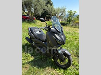 YAMAHA X-MAX 125