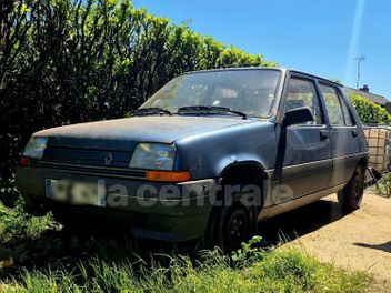 RENAULT 