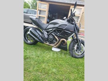 DUCATI DIAVEL 1200 CARBON