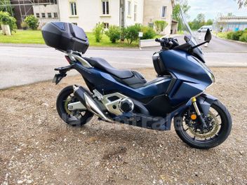 HONDA X-ADV 750