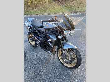 TRIUMPH STREET TRIPLE 675 R