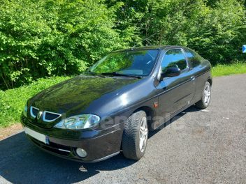 RENAULT MEGANE COUPE (2) COUPE 1.6 16S PRIVILEGE