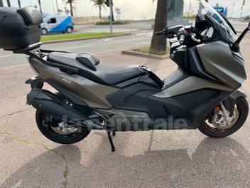 KYMCO AK 550
