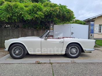 TRIUMPH 