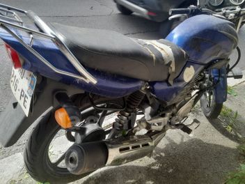 YAMAHA YBR 125 CUSTOM