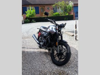 MOTO GUZZI V7 (3) 750 STONE