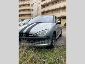 PEUGEOT 