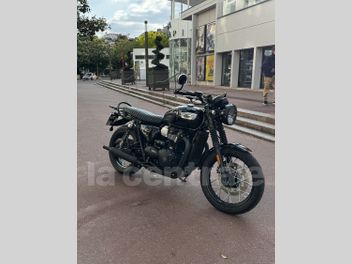 TRIUMPH BONNEVILLE 900 T100