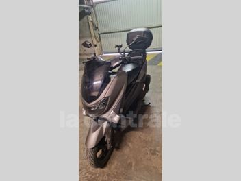 YAMAHA NMAX 125