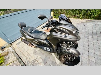 YAMAHA TRICITY 300