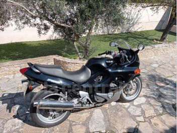 SUZUKI GSX-F 750