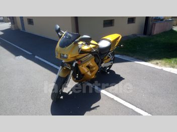 YAMAHA FZS 600 FAZER