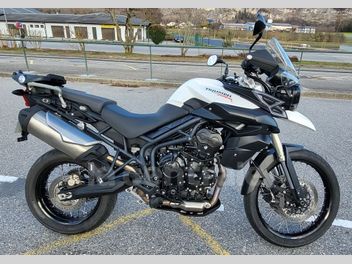 TRIUMPH TIGER 800