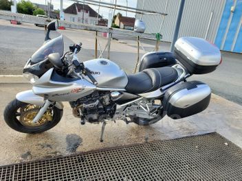 SUZUKI GSF BANDIT 1200 S