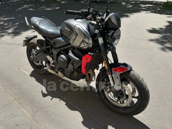 TRIUMPH STREET TRIPLE 660 TRIDENT