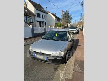 PEUGEOT 