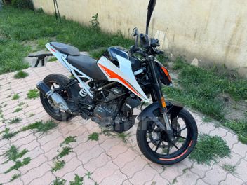 KTM DUKE 390 CUP