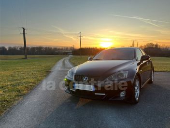 LEXUS 