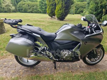 HONDA VFR 1200 F DCT