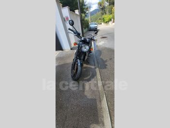 TRIUMPH BOBBER 1200 BLACK
