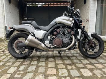 YAMAHA V-MAX 1700