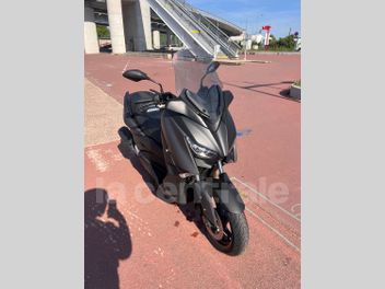 YAMAHA X-MAX 125