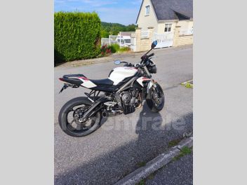 TRIUMPH STREET TRIPLE 660 S PERMIS A2