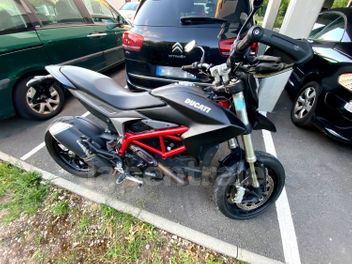 DUCATI HYPERMOTARD 821