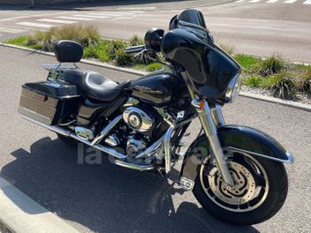 HARLEY DAVIDSON STREET GLIDE 1584 NOIR