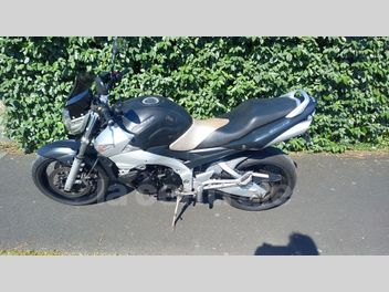 SUZUKI GSR 600