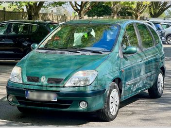RENAULT 