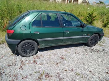 PEUGEOT 
