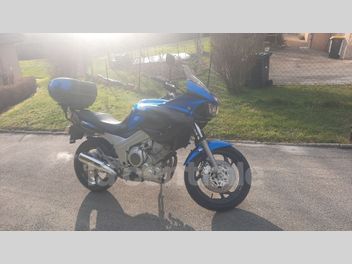 YAMAHA TDM 850