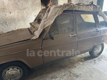 RENAULT 