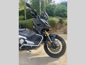 HONDA X-ADV 750