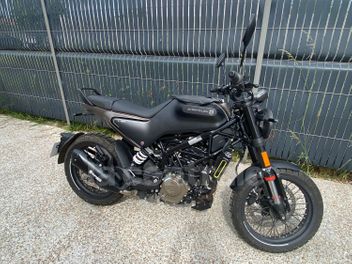 HUSQVARNA SVARTPILEN 125