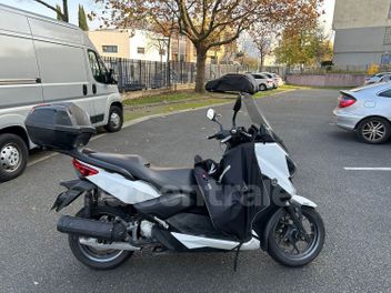 YAMAHA X-MAX 125 ABS MOMO DESIGN