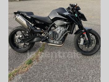 KTM DUKE 890